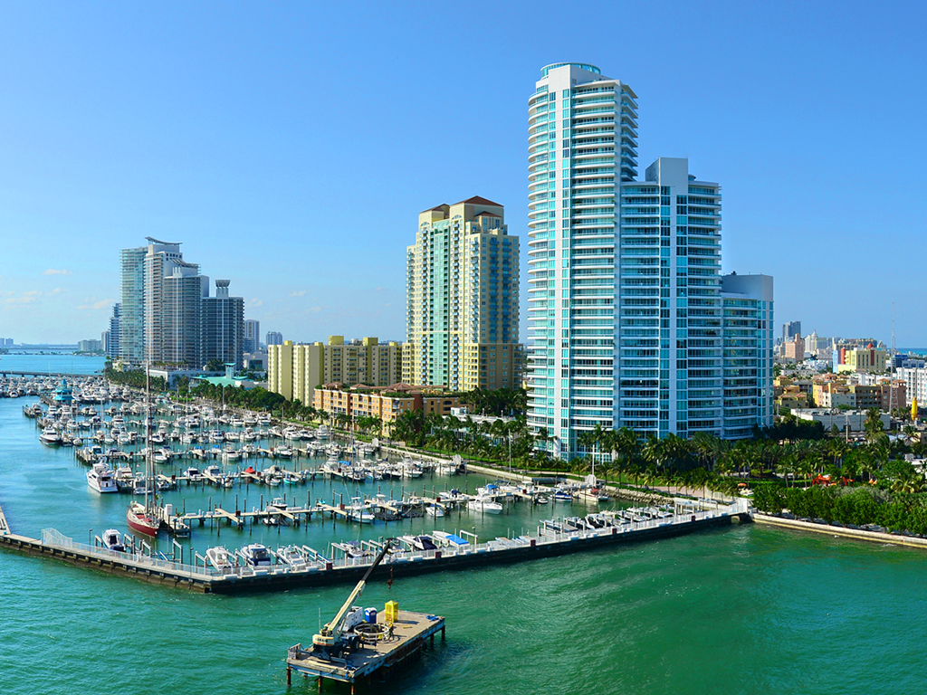 The Continuum Condo in Miami Beach